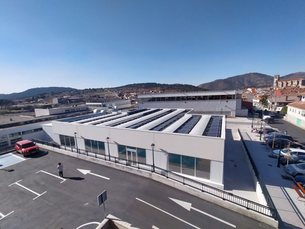 Piscina municipal cubierta de Robledo de Chavela