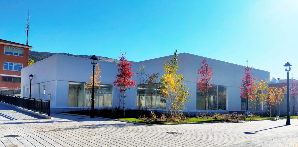 Piscina municipal cubierta de Robledo de Chavela
