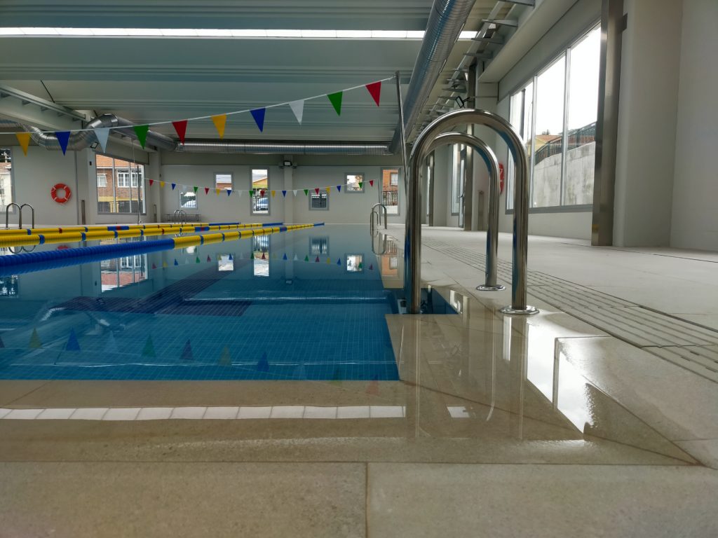 Piscina cubierta de Robledo de Chavela